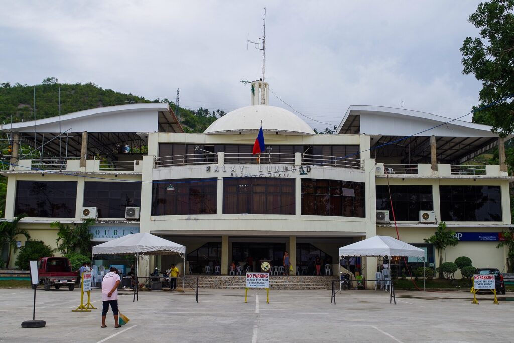 Alegria Municipal Hall in the town centre