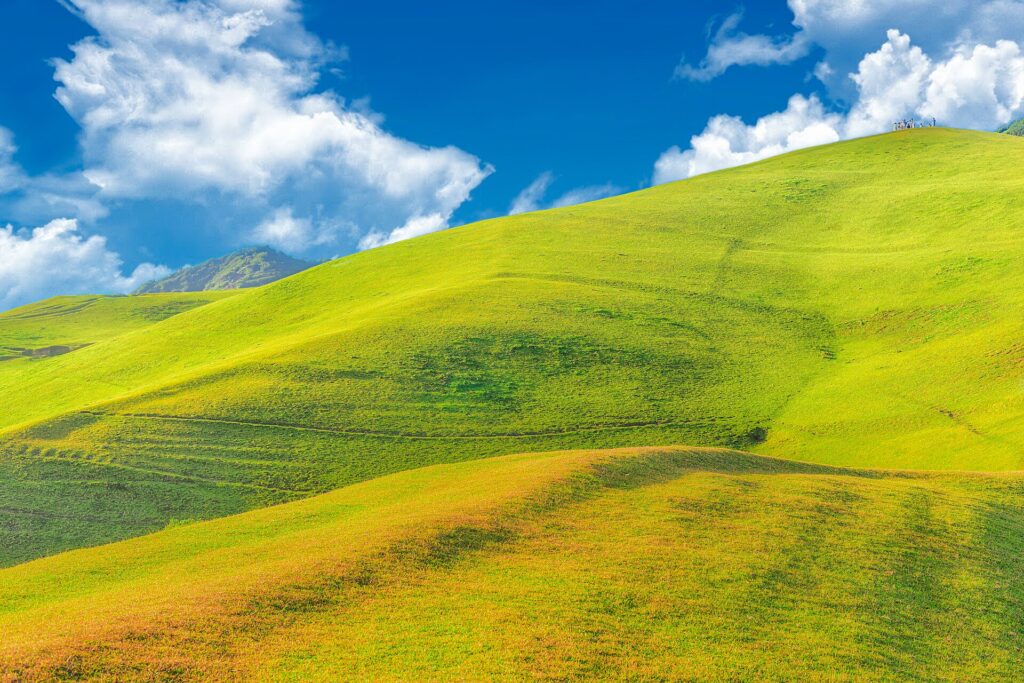Open grassy slopes of Racuh a Payaman (Marlboro Country) in Uyugan