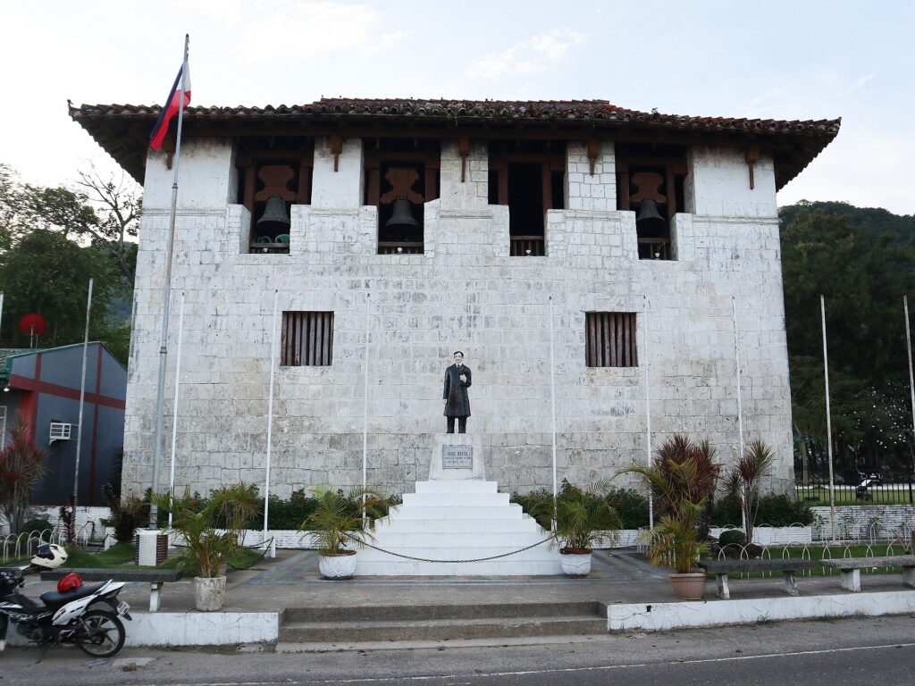 El Gran Baluarte, the old watchtower beside the church