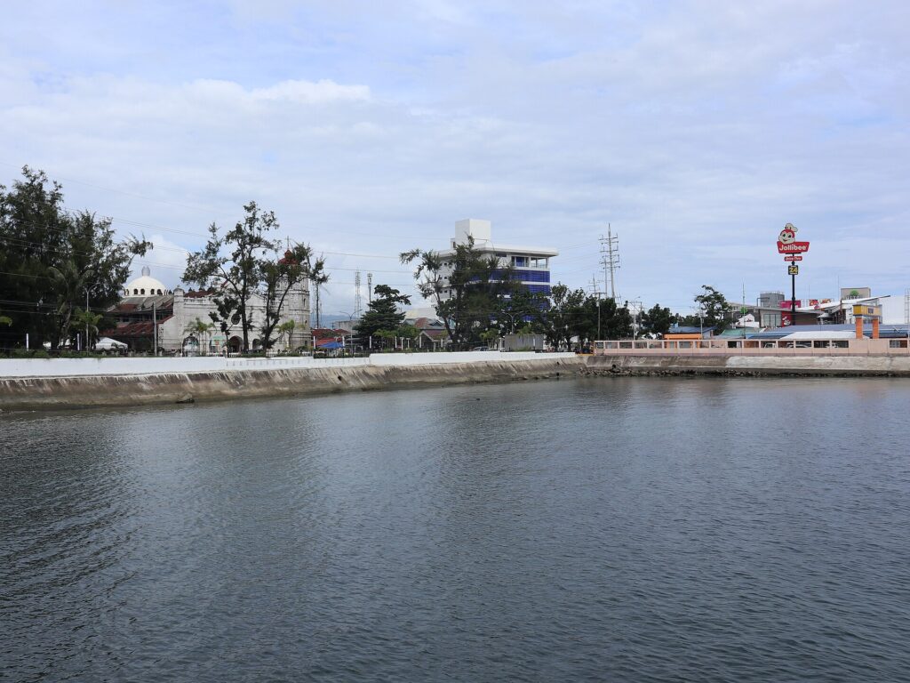 Calm bay along the Cebu North Road in Danao's town centre