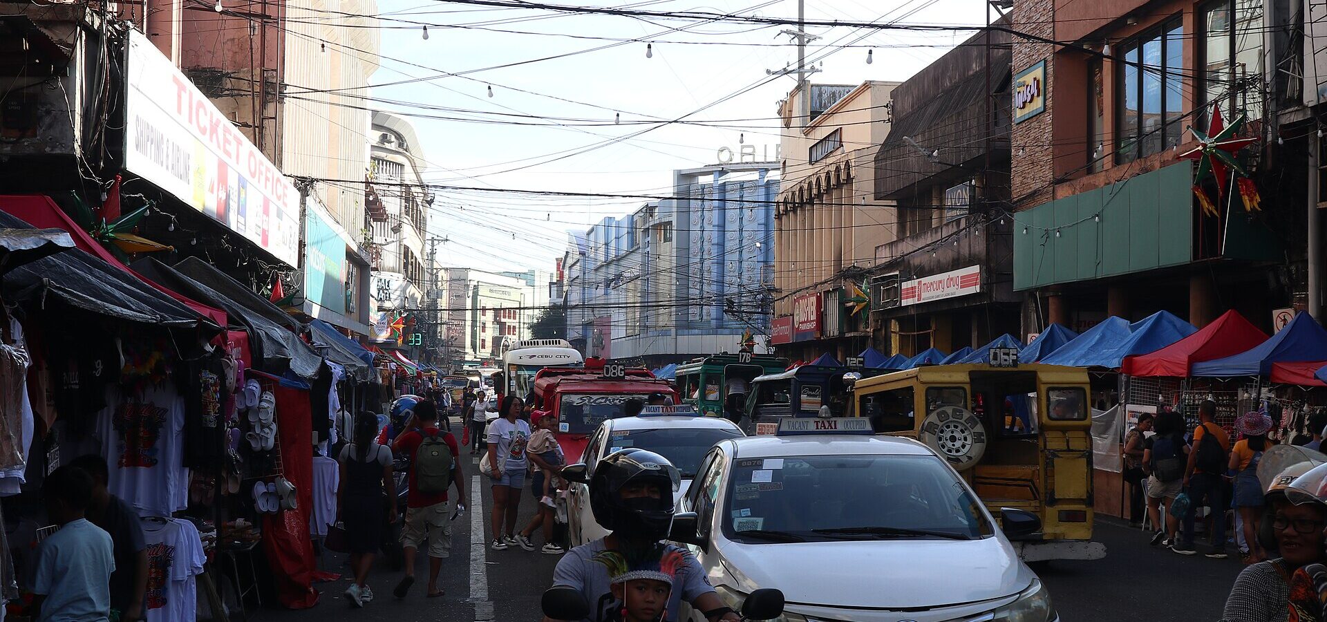 Traffic on Colon Street at Legaspi Street in Cebu City