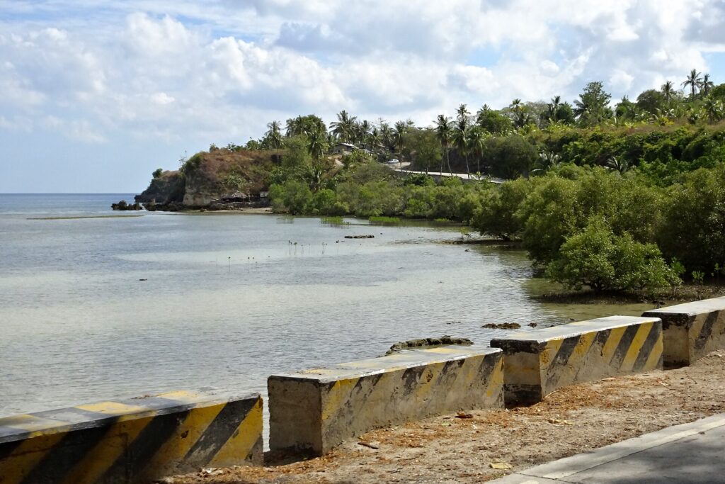 The quiet Barili coastline