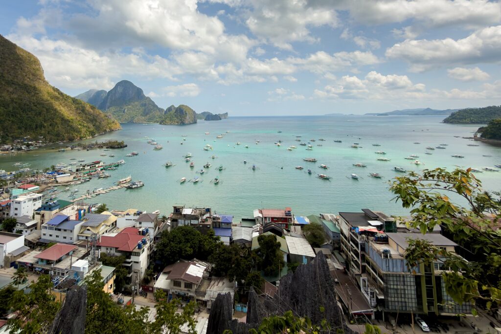 El Nido town beach and Bacuit Bay seen from the Taraw Cliff canopy walk