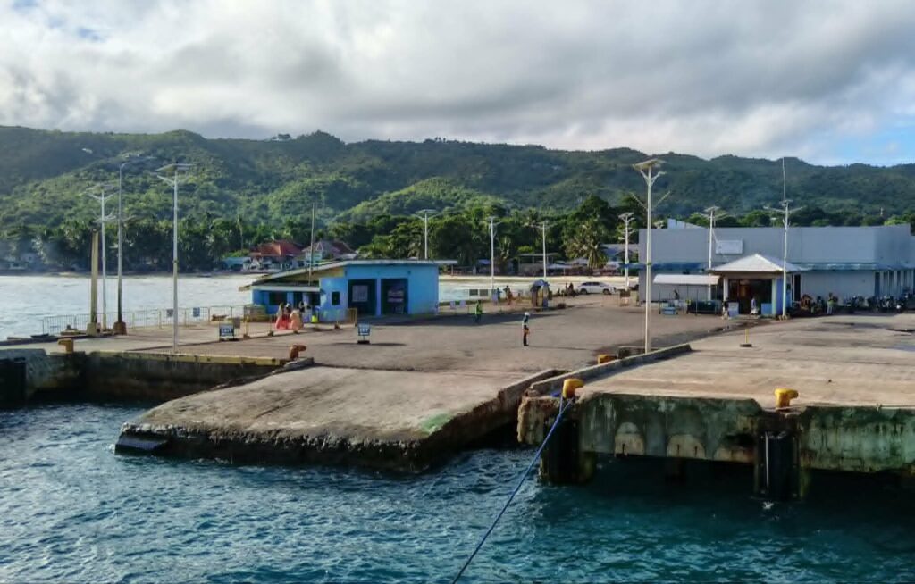Siquijor port, where most ferries from Dumaguete and Bohol arrive